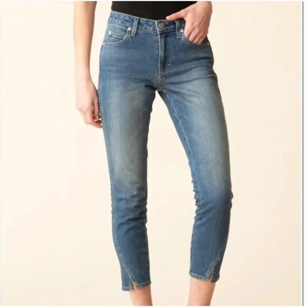 Amo Twist Liberty Mid-Rise  Medium Wash Jeans - 31